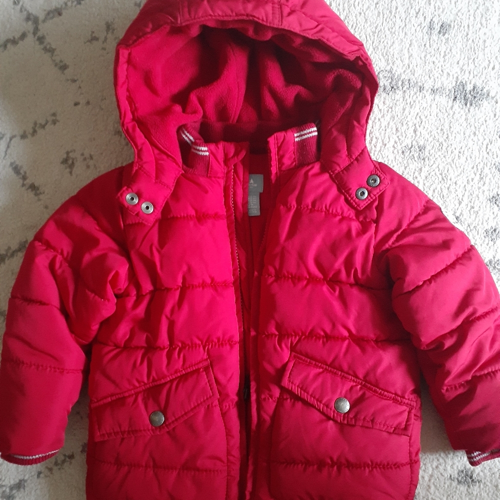 Baby Gap kids red color hooddd jacket in excellent condition size 2 years old.